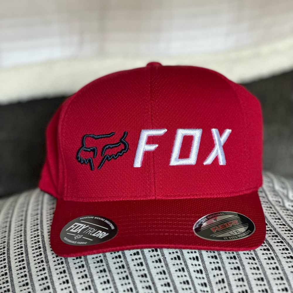 NWT Fox Racing fitted baseball hat (men’s)